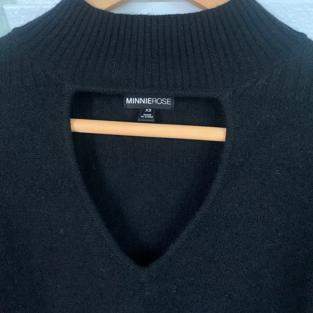 Minnie Rose 100% Cashmere Sweater LIKE NEW (worn once)